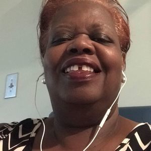 Meet your Posher, Carla